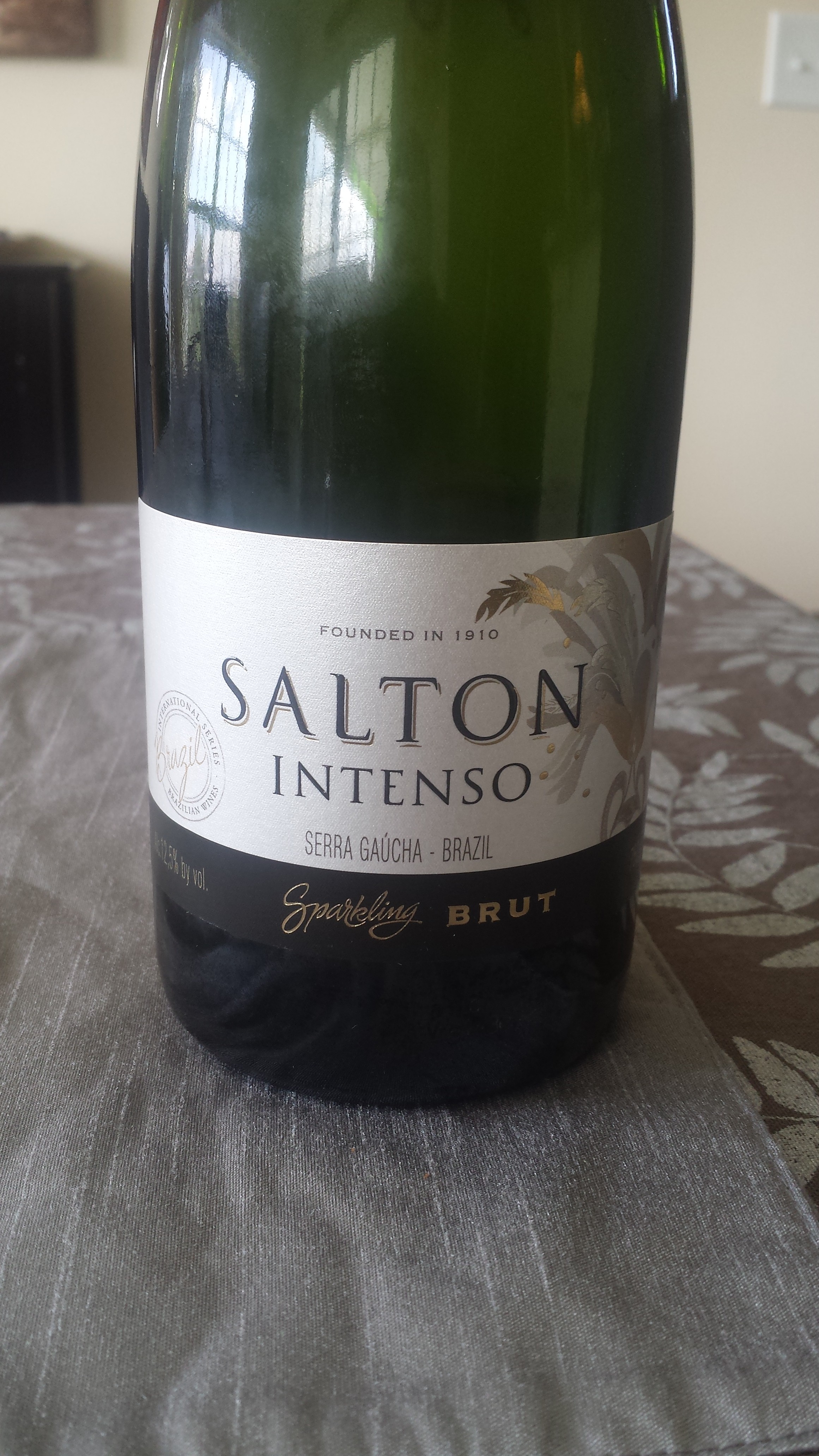 Salton Intenso Sparkling Brut