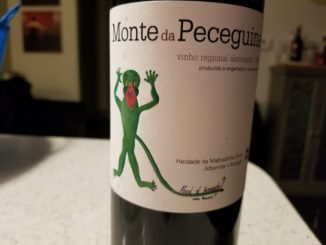 Image of a bottle of 2015 Monte da Peceguina