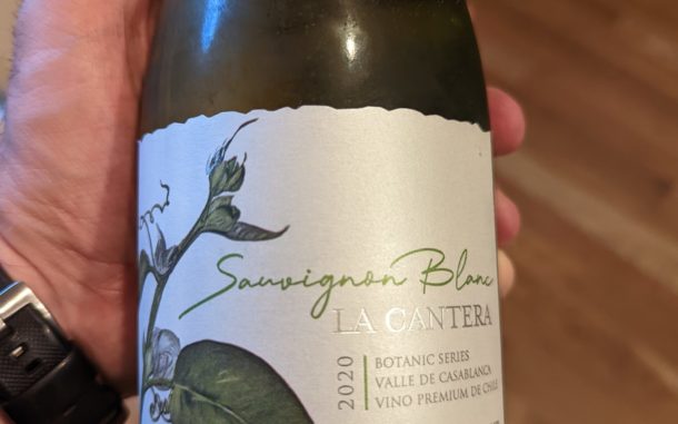 Image of a bottle of 2020 Casas del Bosque La Cantera Sauvignon Blanc
