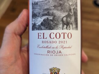 Image of a bottle of 2021 El Coto Rose'